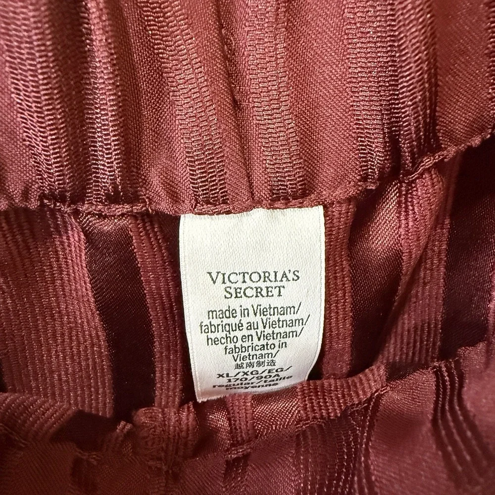 Victoria's Secret Long Sleeve Long Pants 2 Piece Pajamas Size‎ XL Burgundy Cute